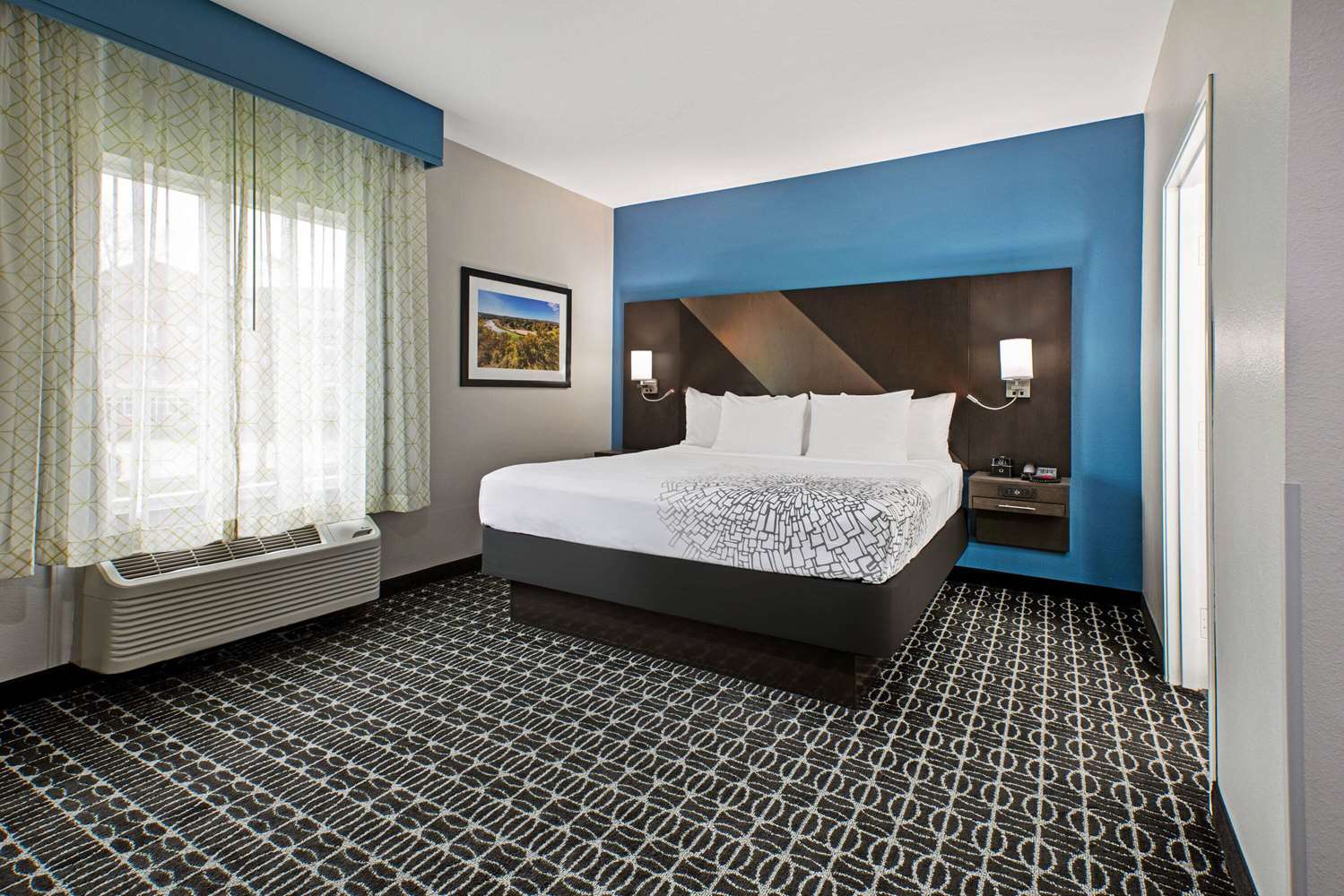 La Quinta Inn Suites By Wyndham Sulphur Springs 7/47