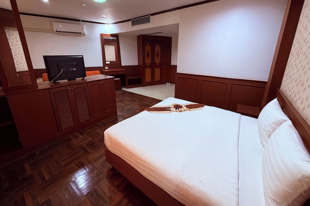 Ayutthaya Grand Hotel 12/41