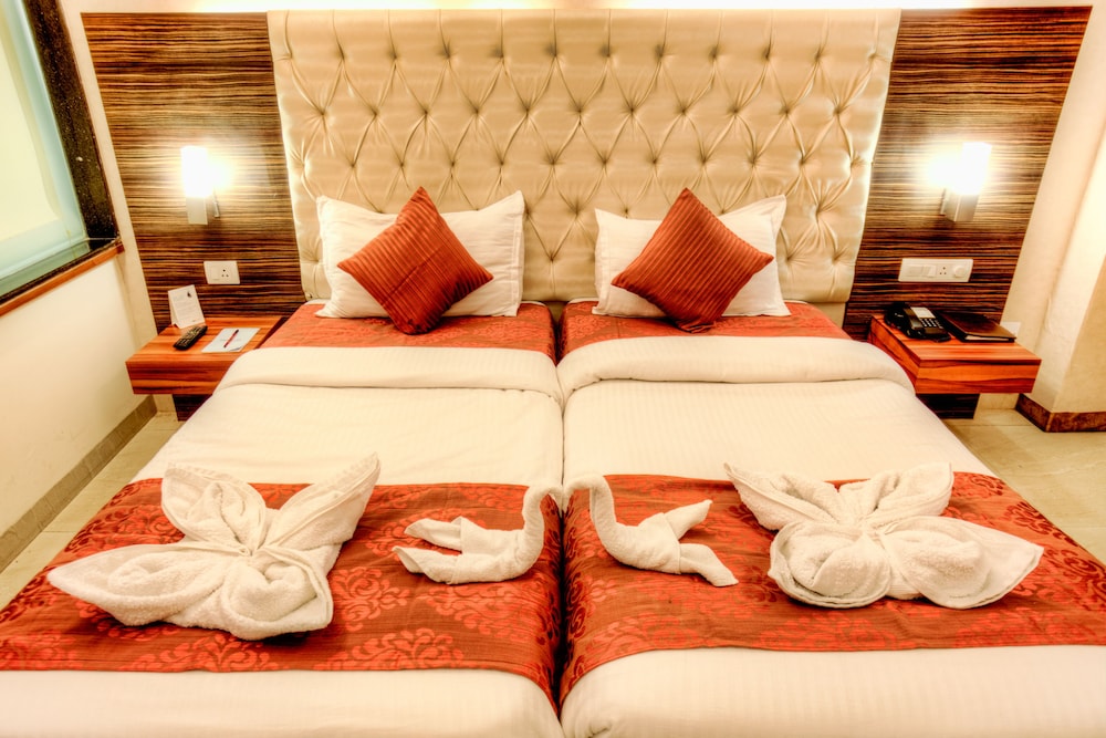 Mercure Chandigarh Tribune Chowk 24/66