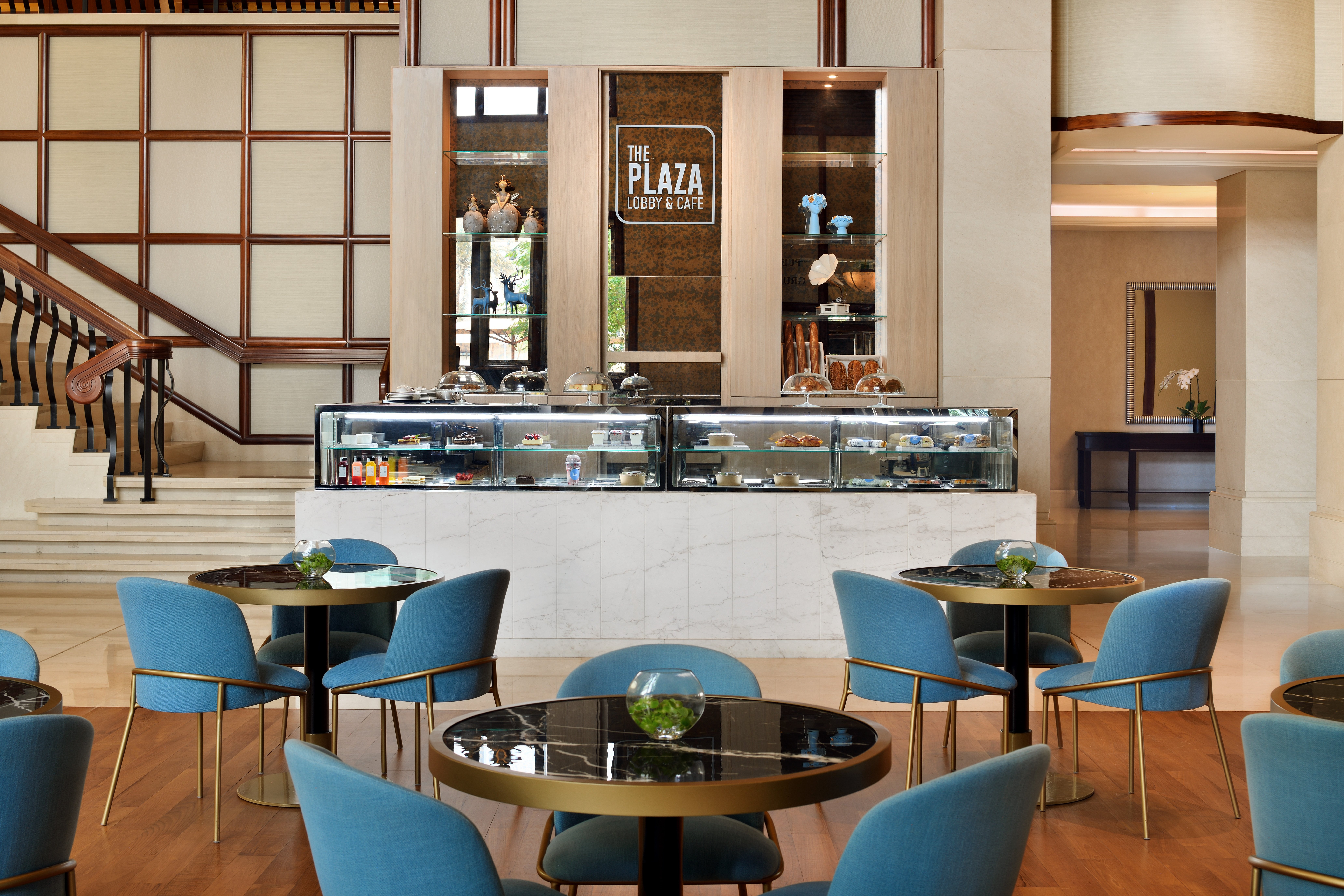 restaurant cafeteria