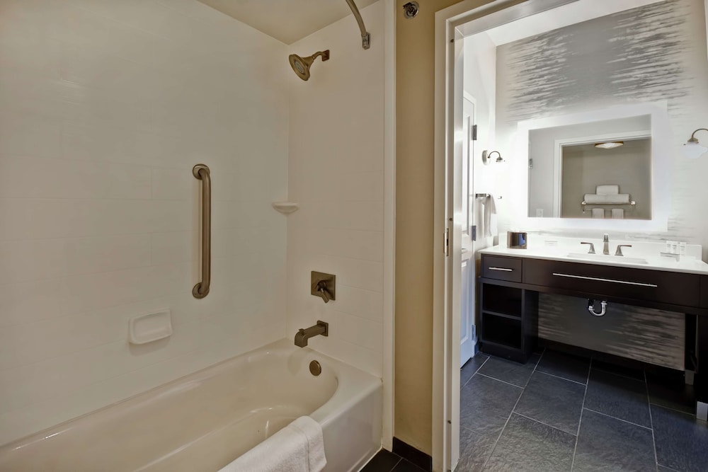 Homewood Suites By Hilton Dallas Arlington South Tx 17/51