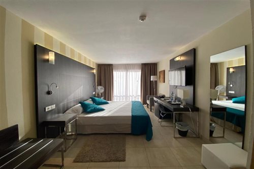 Deluxe, Double or Twin Bed, Balcony or Terrace