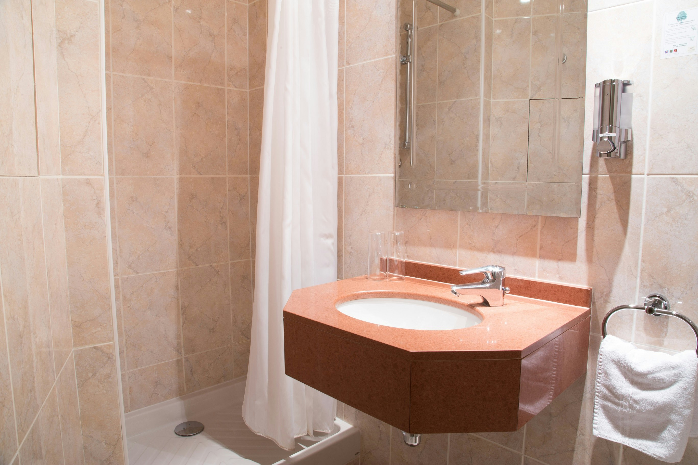 Hotel Andre Latin 23/24