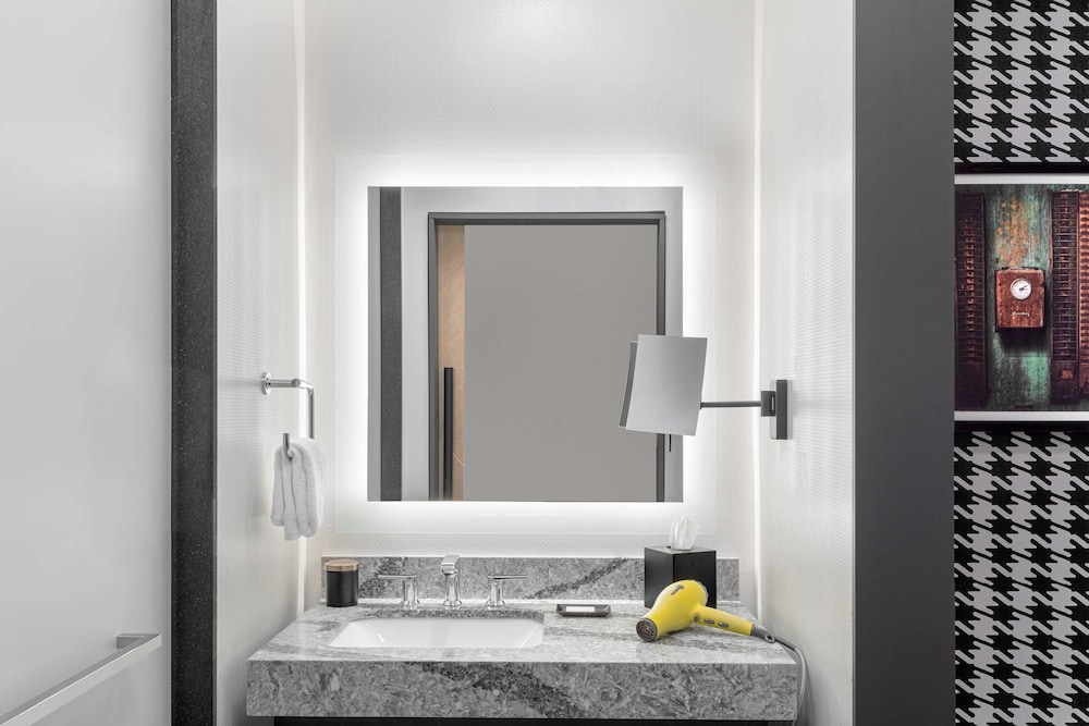 Hyatt Centric Beale Street Memphis 19/60