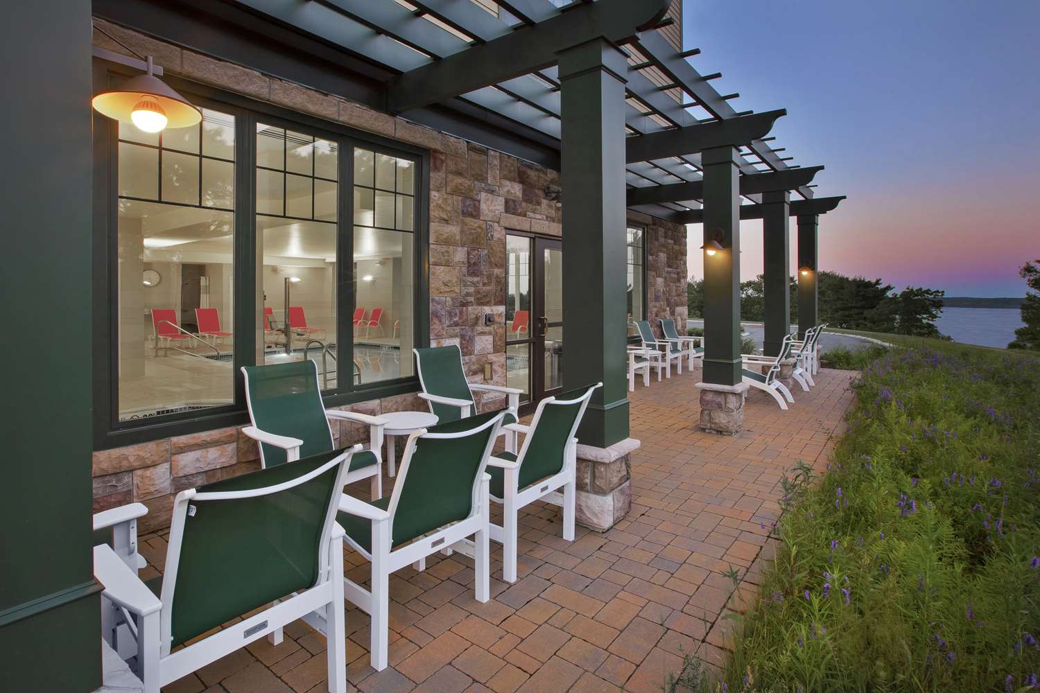 Hampton Inn Bar Harbor 62/68