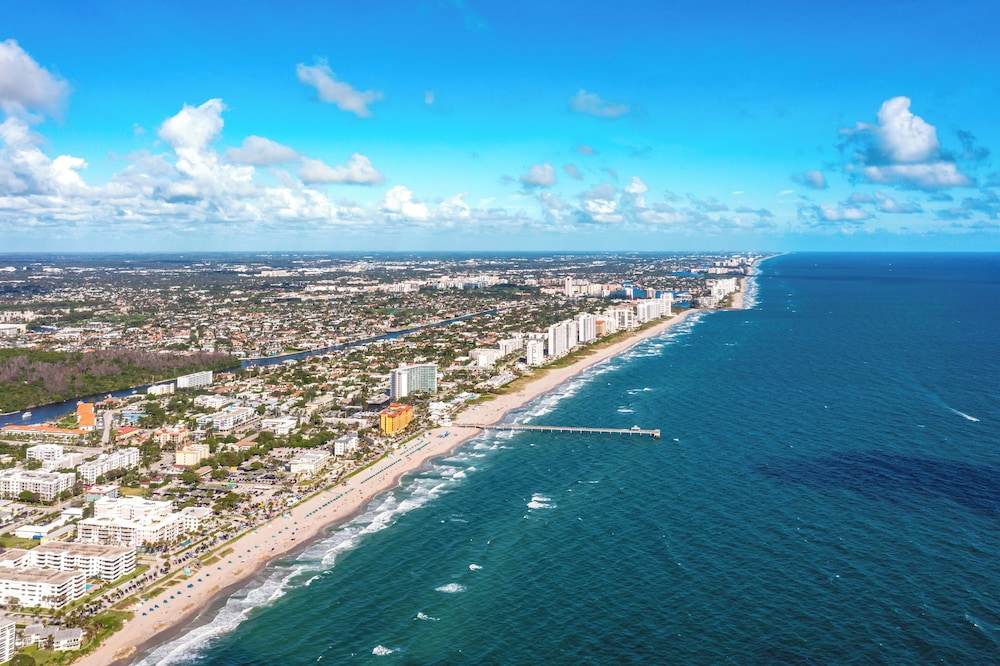 Emerald Seas Deerfield Beach Club 17/39