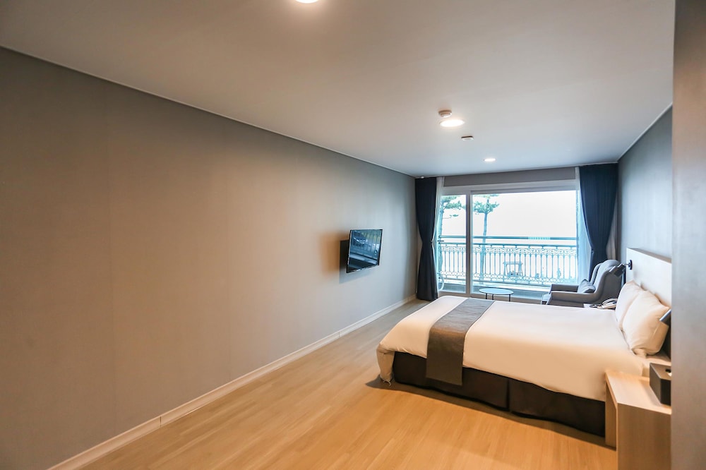 Gyeongpo Soo Hotel 28/68