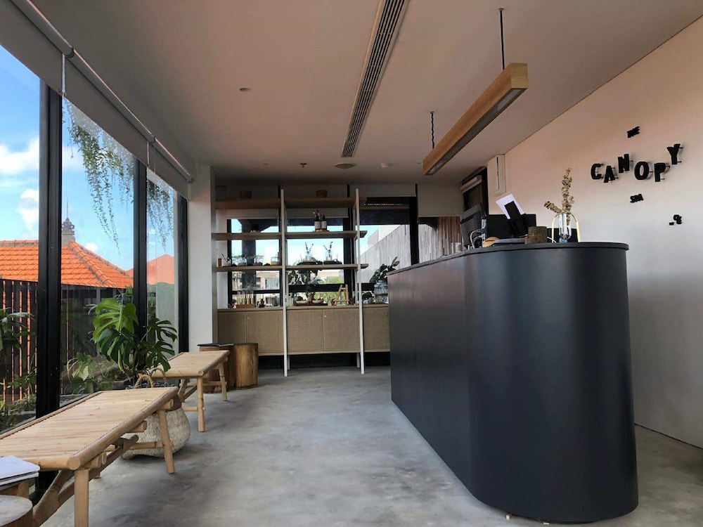 Lloyd's Inn Bali 42/64