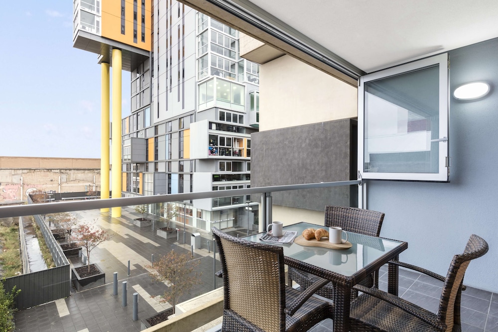iStay Precinct Adelaide 67/79