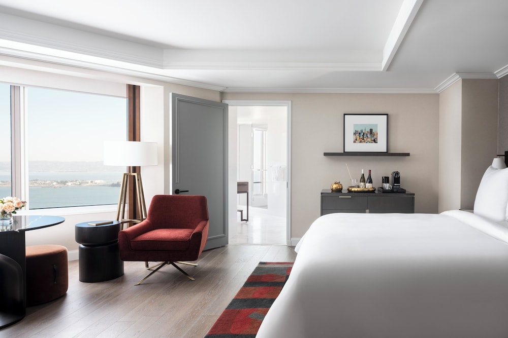 Four Seasons Hotel San Francisco at Embarcadero 11/50