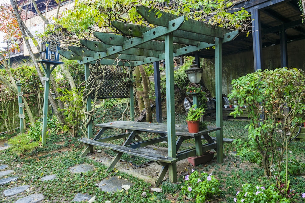 Cingjing Hanging Garden 53/67