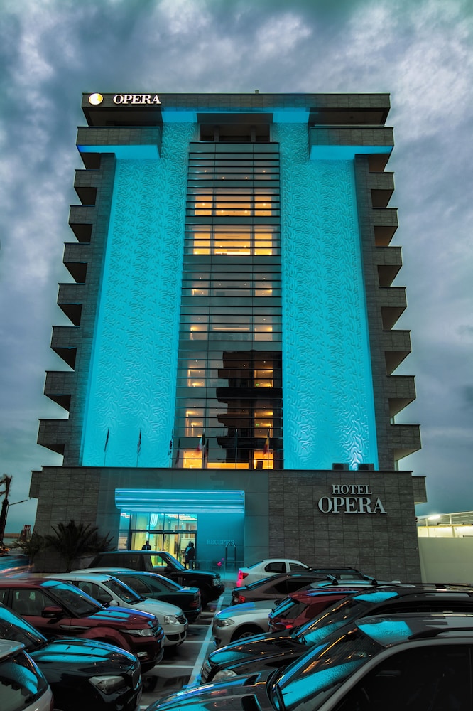 Hotel Opera Mamaia 6/70