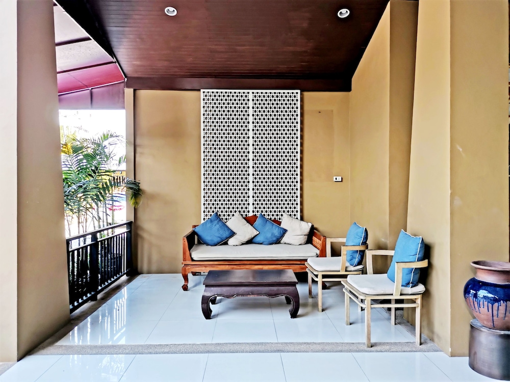 Nai Yang Beach Hotel 8/23
