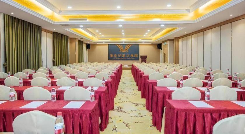 Vienna Hotel (Guangzhou Baiyun Airport Huadu Avenue) 48/58