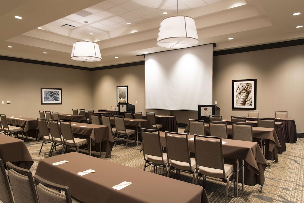 DoubleTree by Hilton Hotel Schenectady 49/51