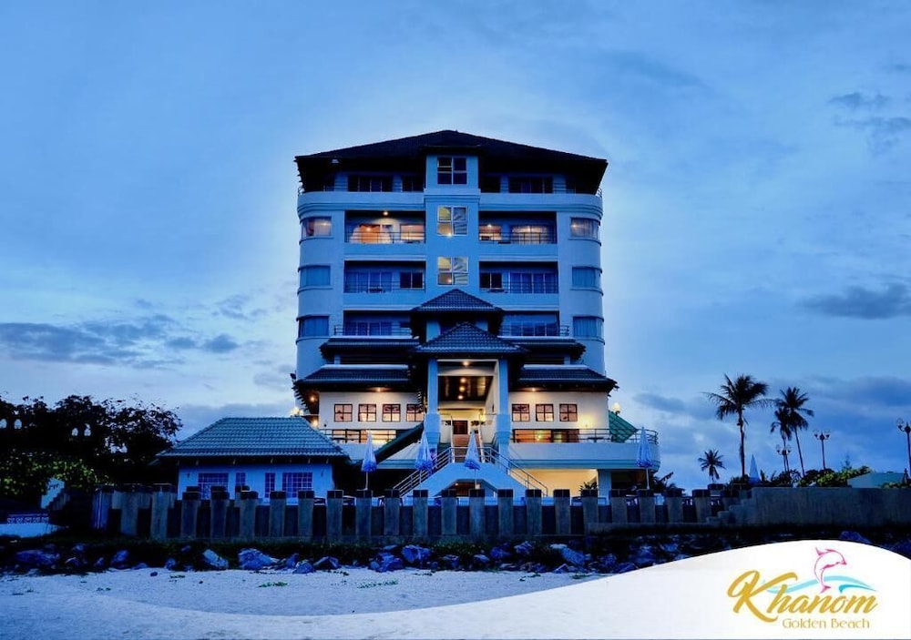 Khanom Golden Beach Hotel 5/59