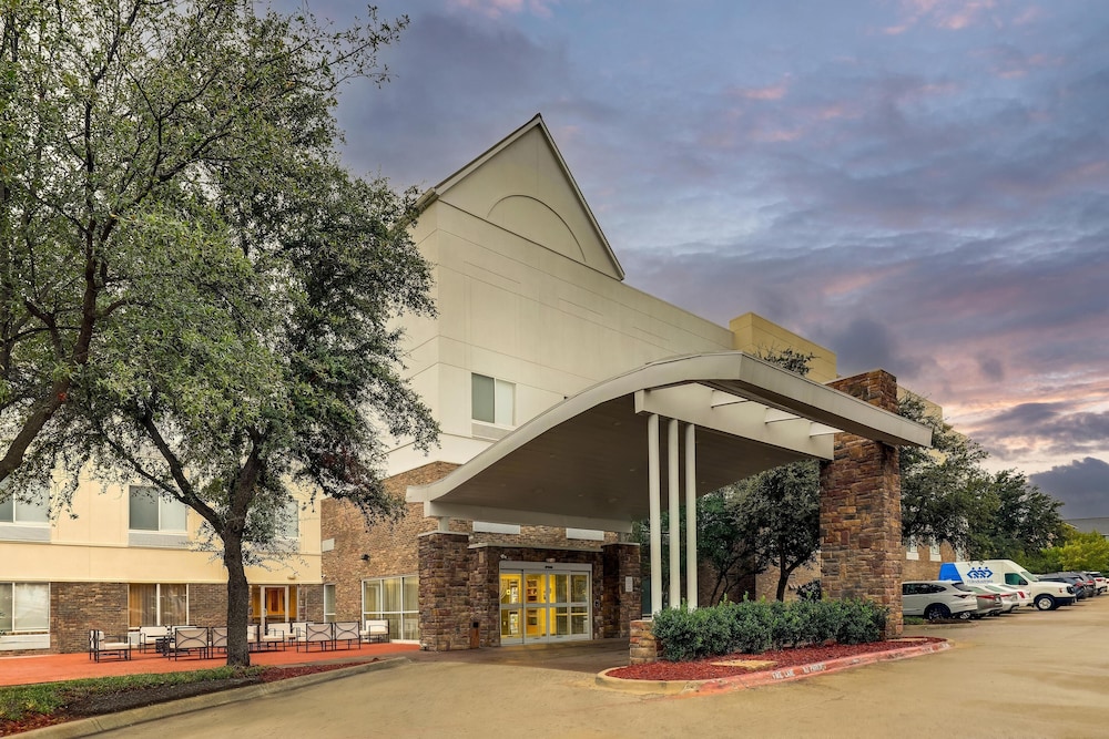 Best Western Plus Las Colinas Inn & Suites 4/58