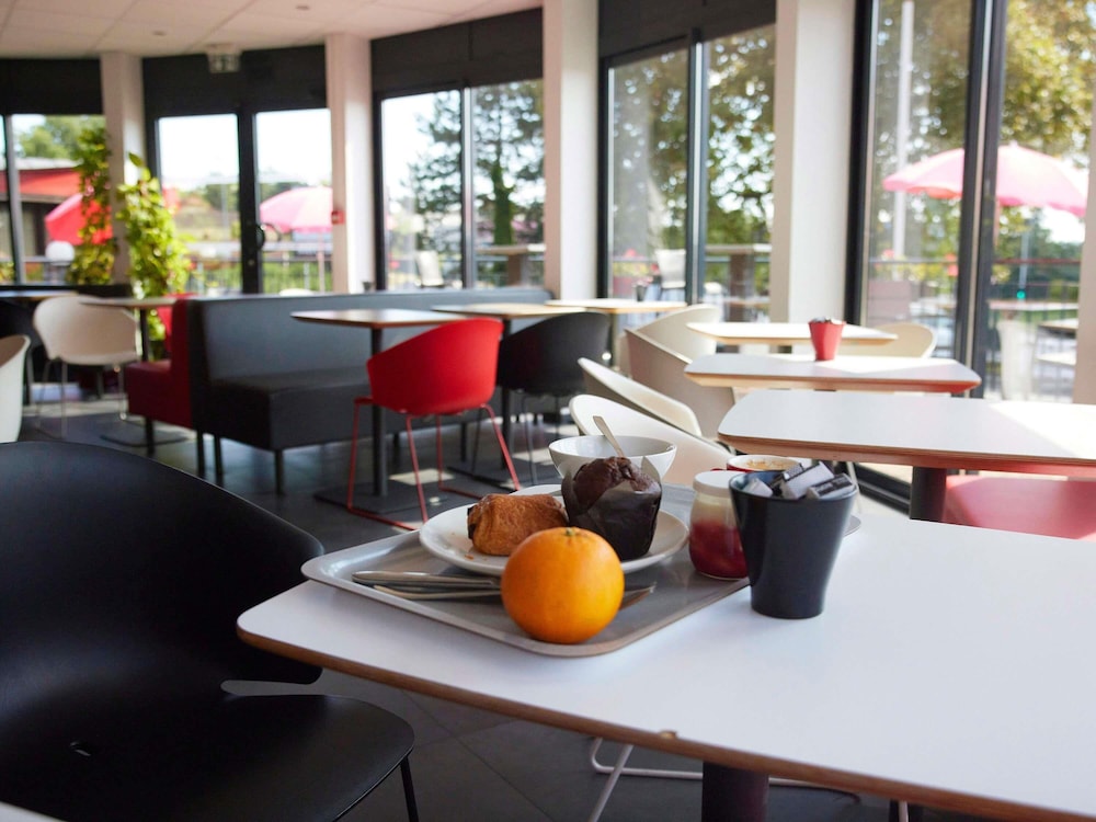 IBIS CHALON SUR SAONE NORD 43/67