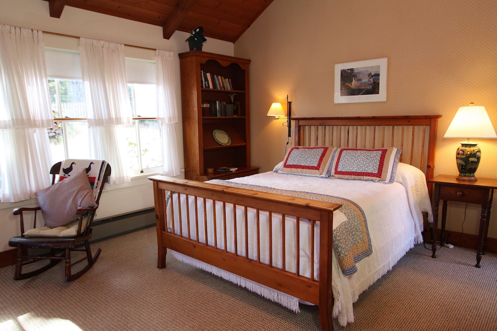 Joshua Grindle Inn 27/64