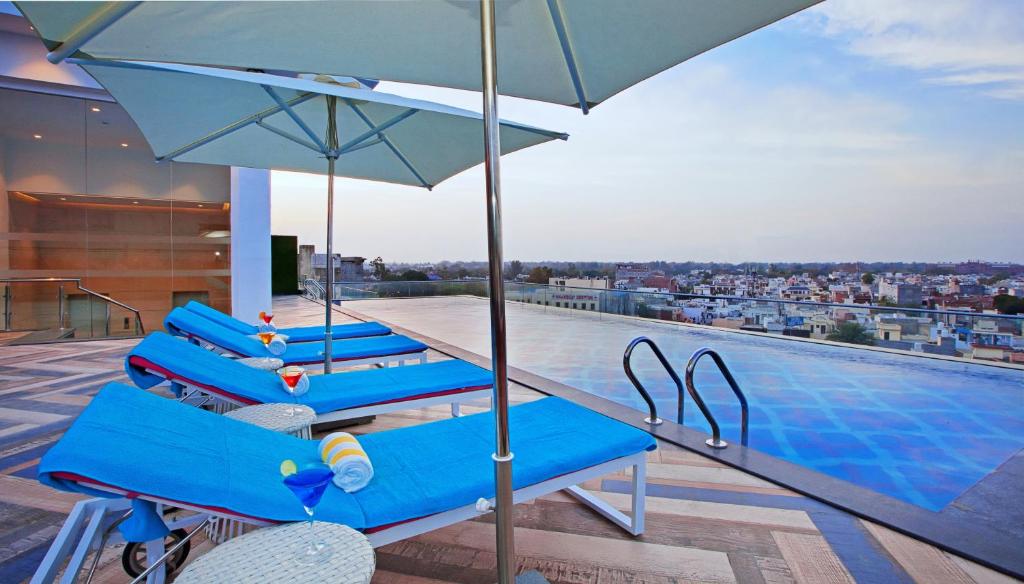 Country Inn Premier Amritsar 24/28
