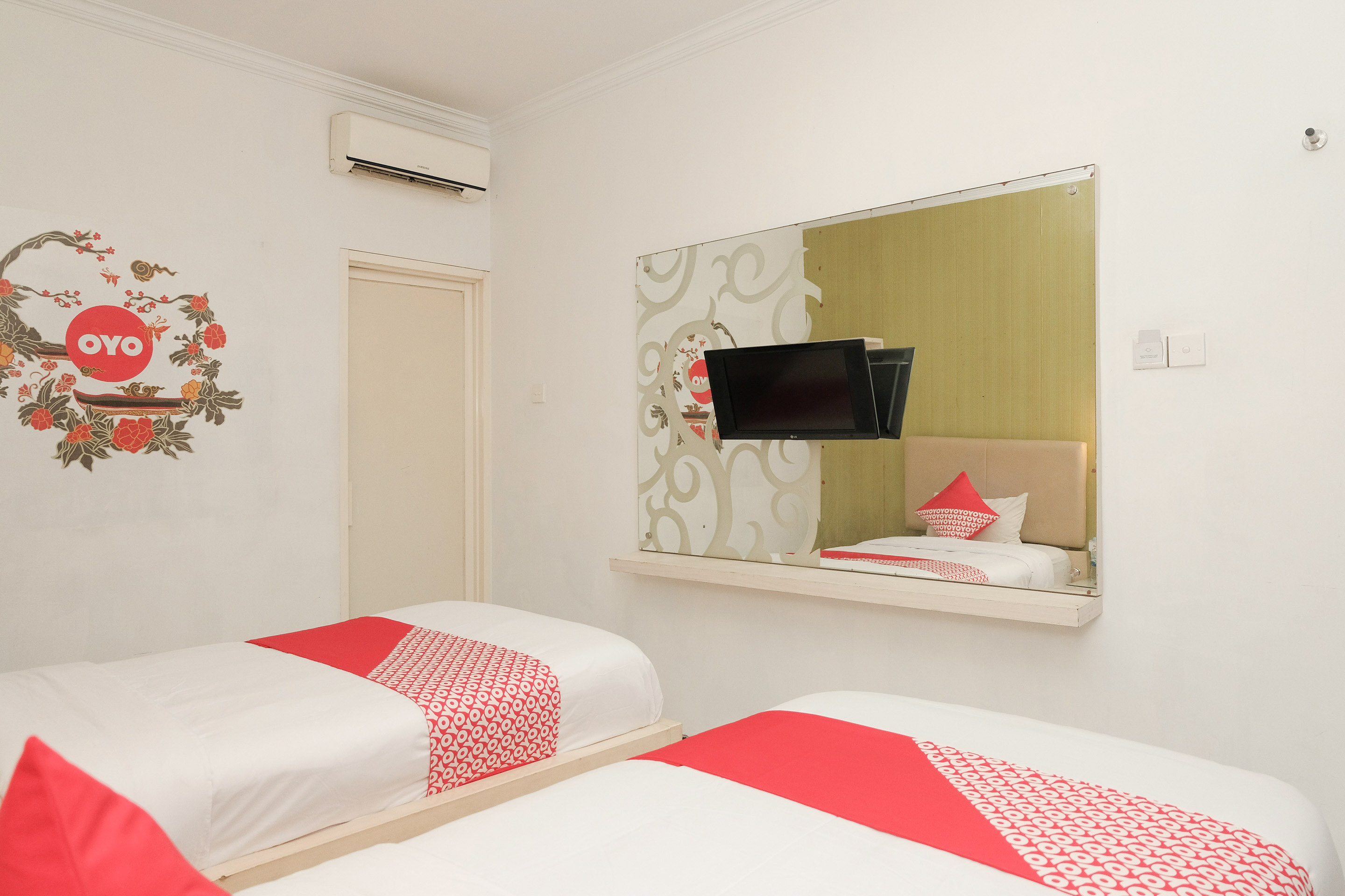 Ebizz Hotel Jember 16/25