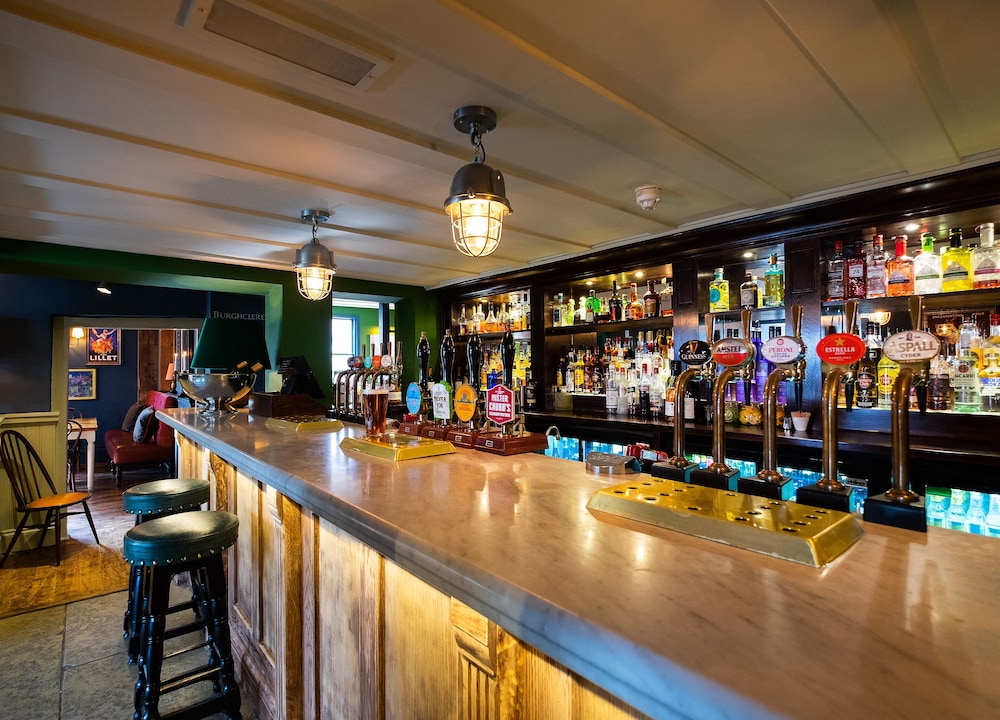 The Carnarvon Arms 45/53