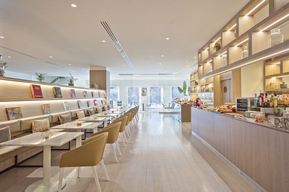The Level at Melia Sevilla 36/62
