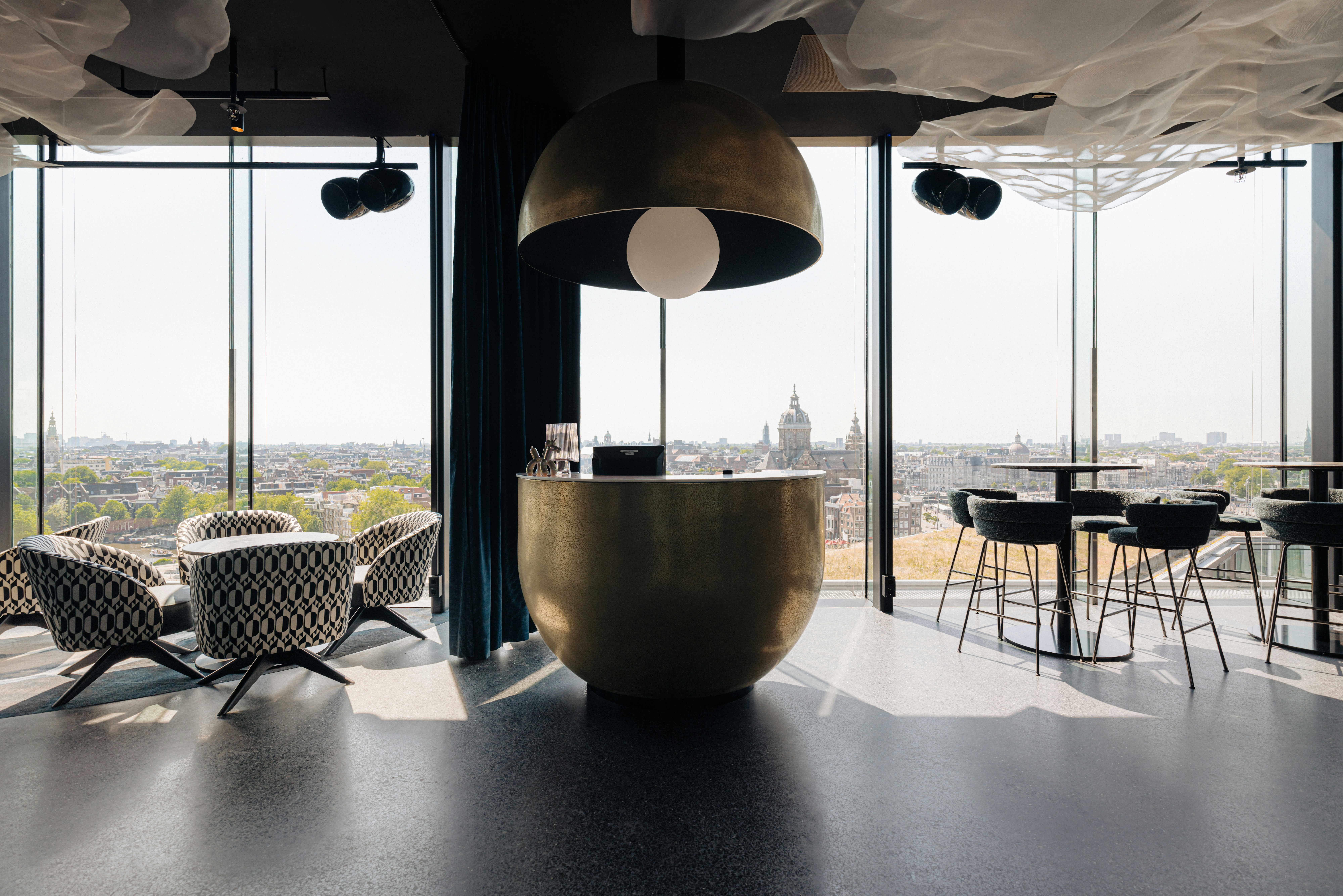 Doubletree By Hilton Amsterdam Centraal Station 63/88