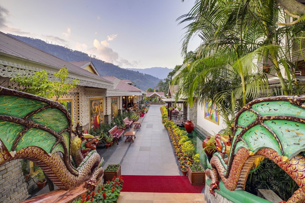 MAYFAIR Spa Resort and Casino, Gangtok 45/50