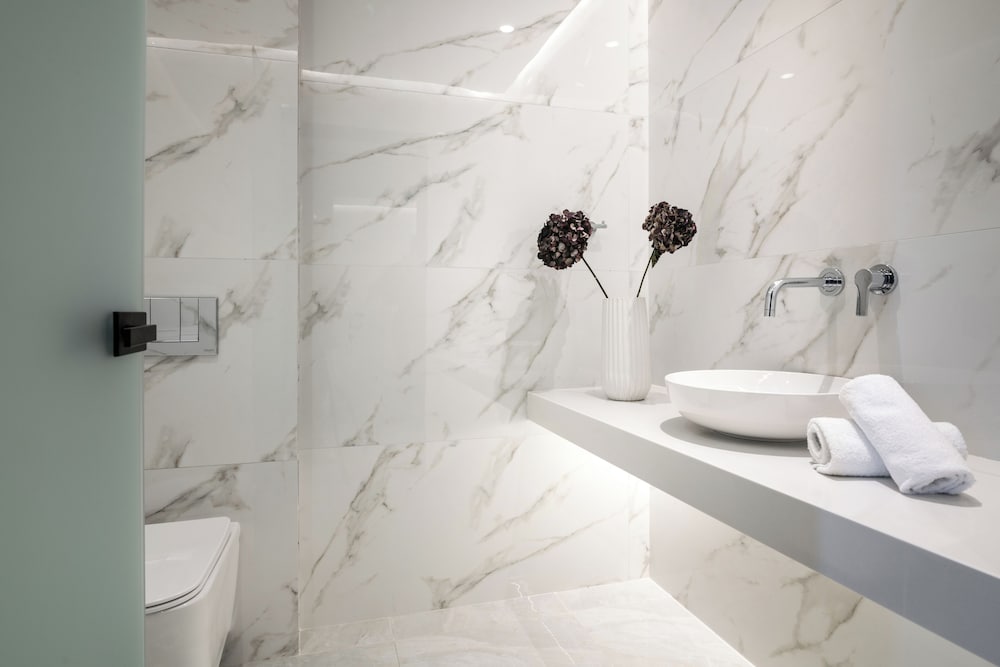 Elegance Luxury Executive Suites - Adults Only 55/58