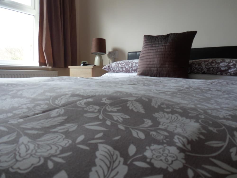 Strathallan Guest House 36/50