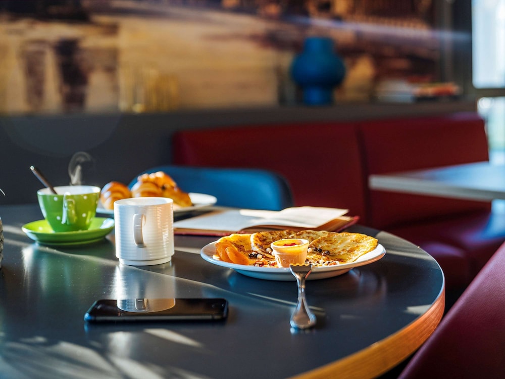 Ibis Styles Douai Gayant Expo Train Station 51/71