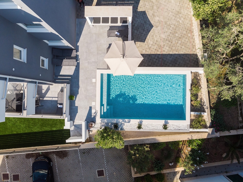Summer Breeze Apartments 38/45