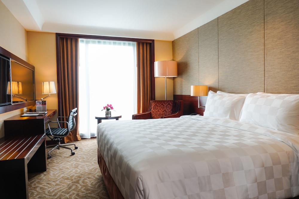 Swiss-Belhotel Serpong 6/37