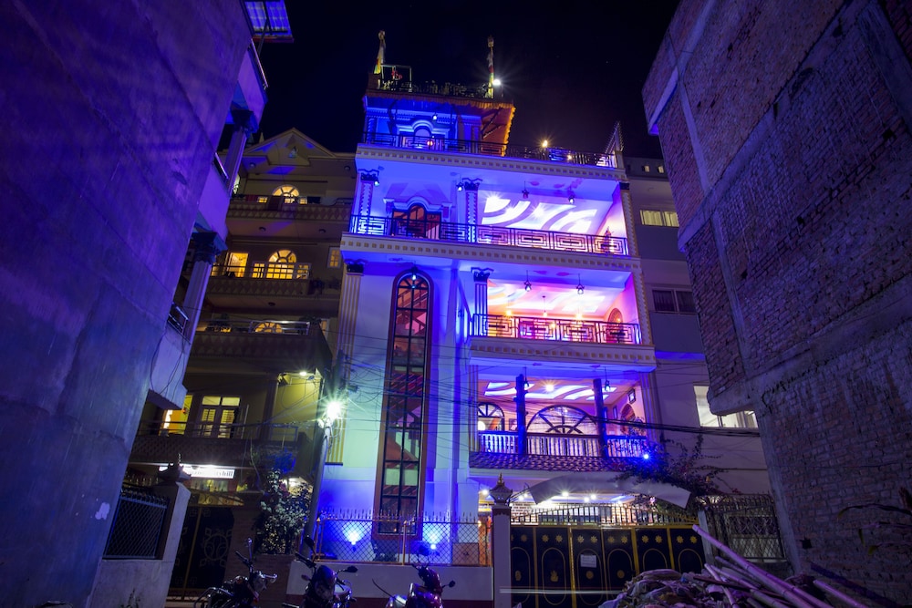 BLUE MOUNTAIN HOME STAY 5/53