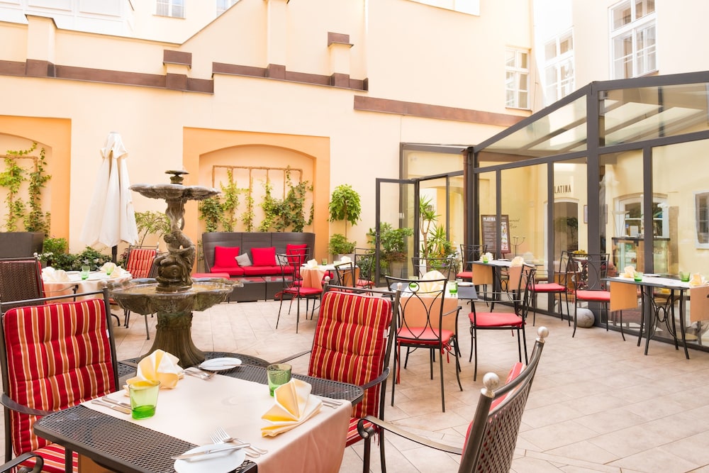 Boutique Hotel BOOKQUET 46/60