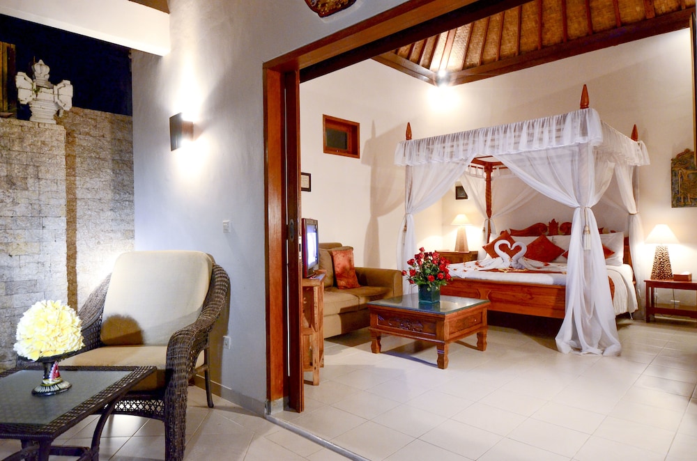 Tirta Ayu Hotel Restaurant 20/50