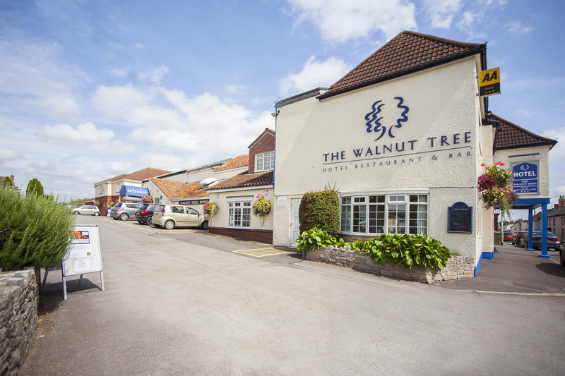 The Walnut Tree Hotel 32/33