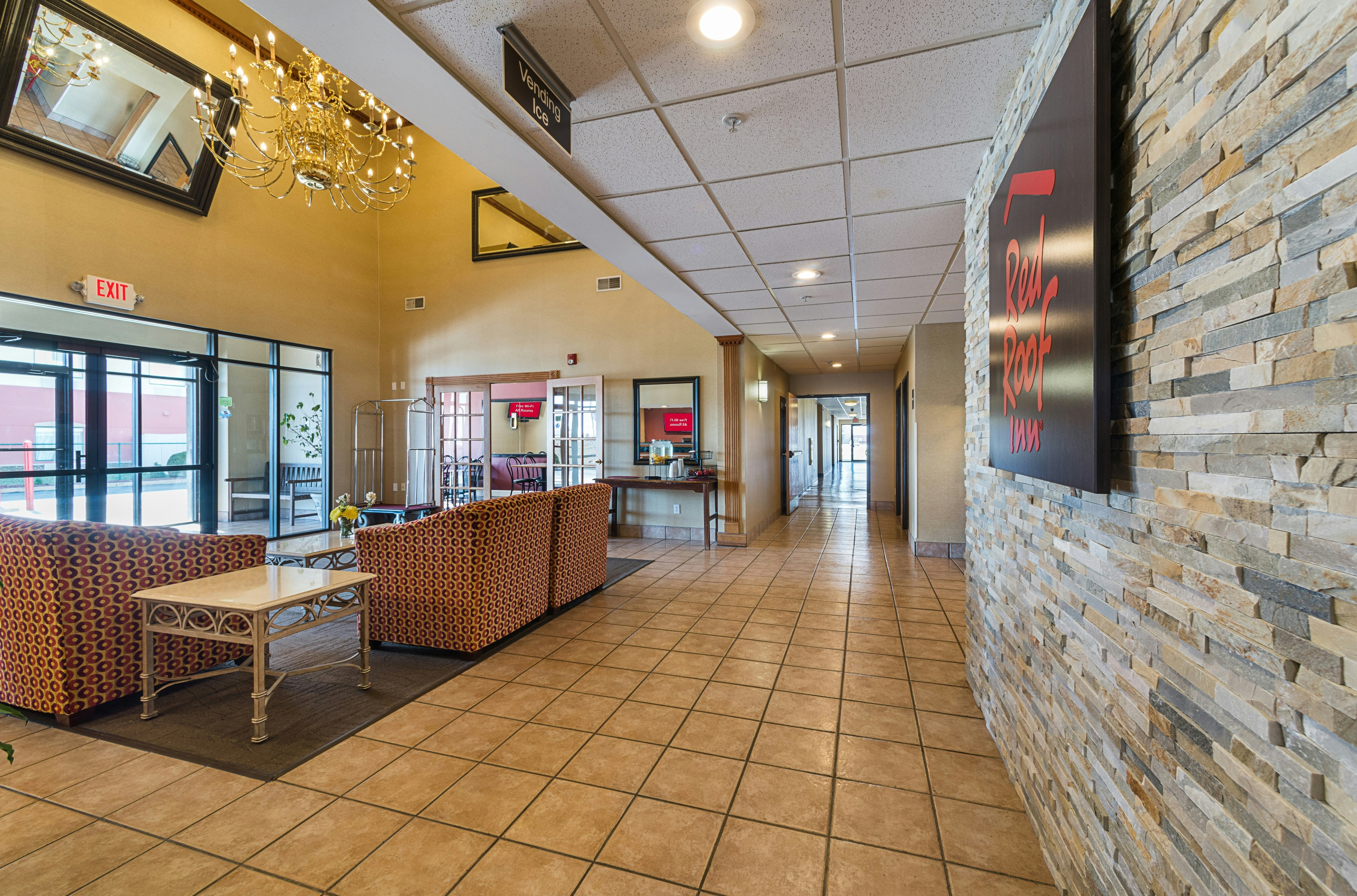 Red Roof Inn St Louis - Troy, IL 4/47