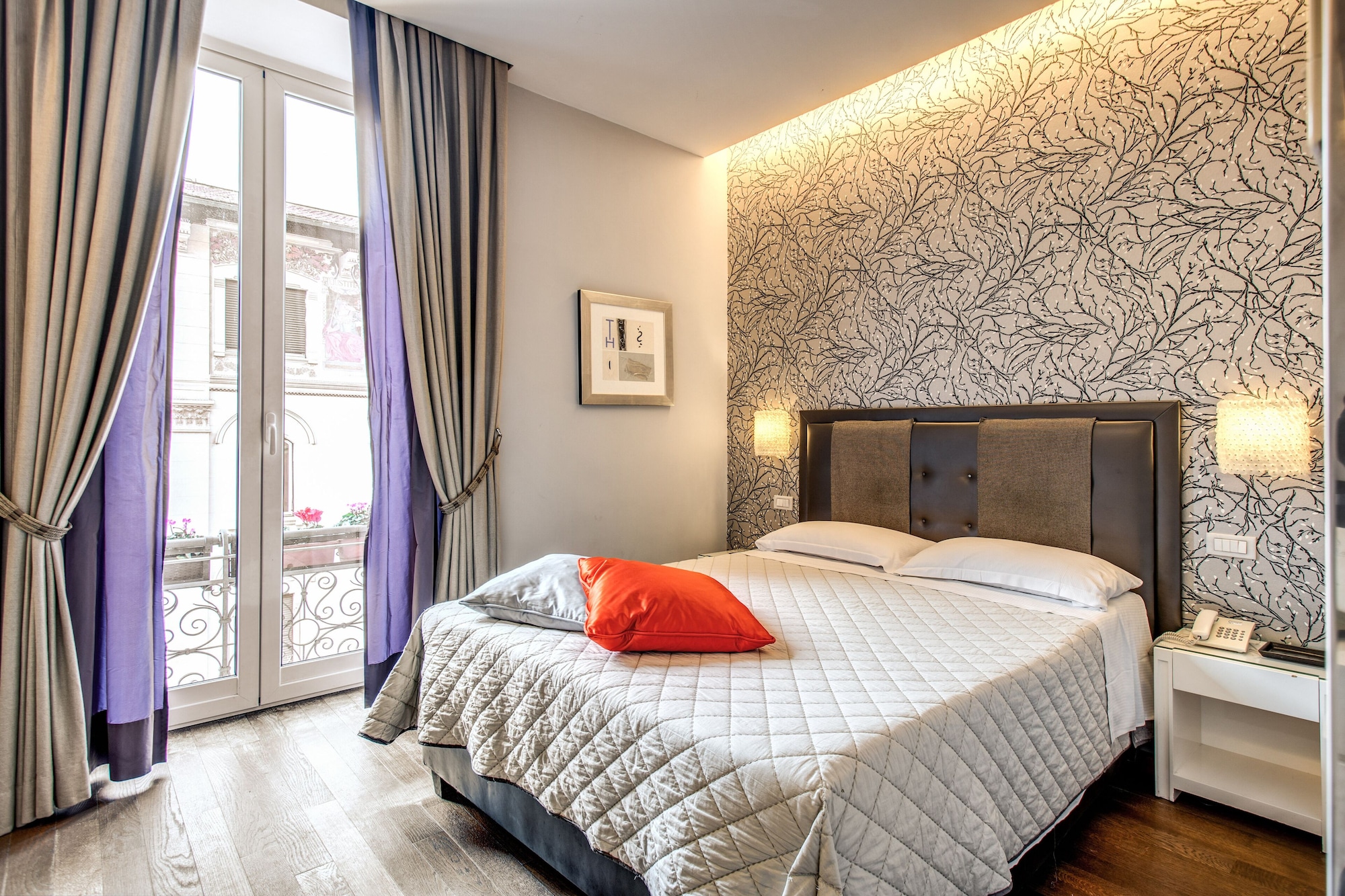 SUPERIOR, DOUBLE BED