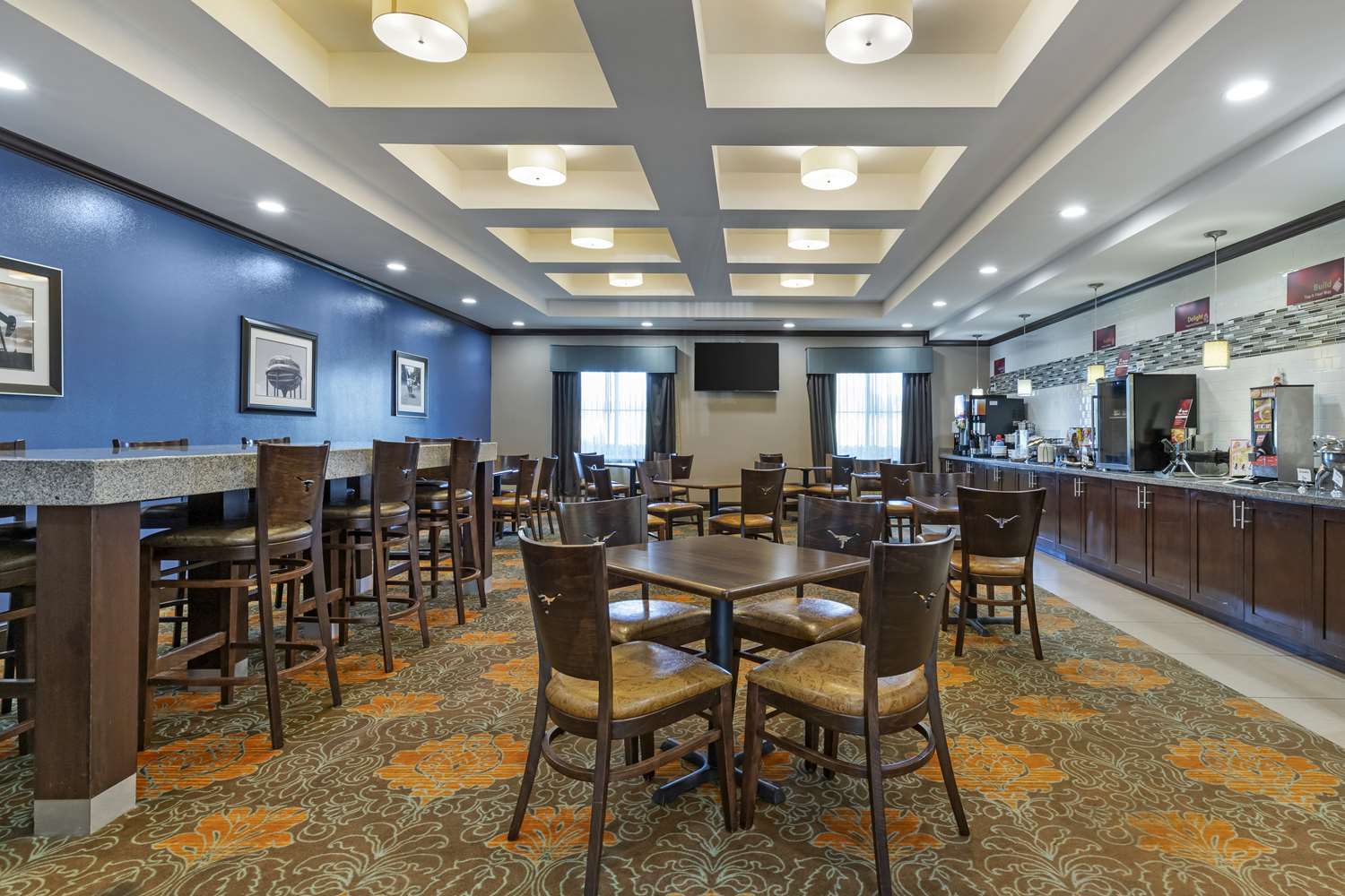 Best Western Plus Longhorn Inn & Suites 32/43