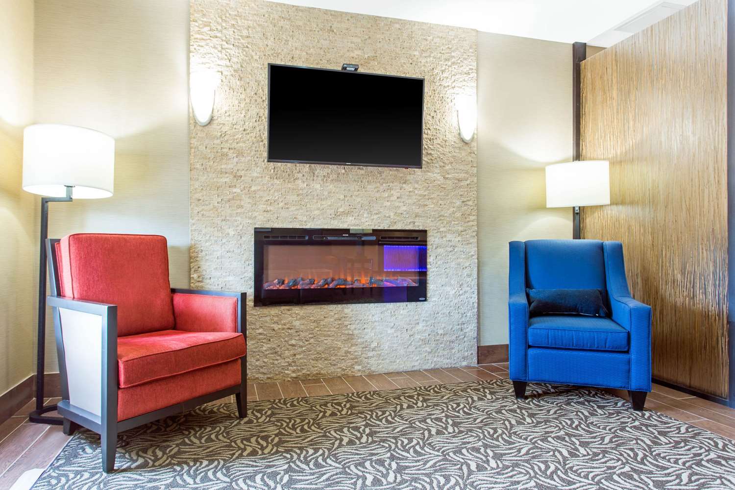 Comfort Suites Clinton Near Presbyterian College 10/16