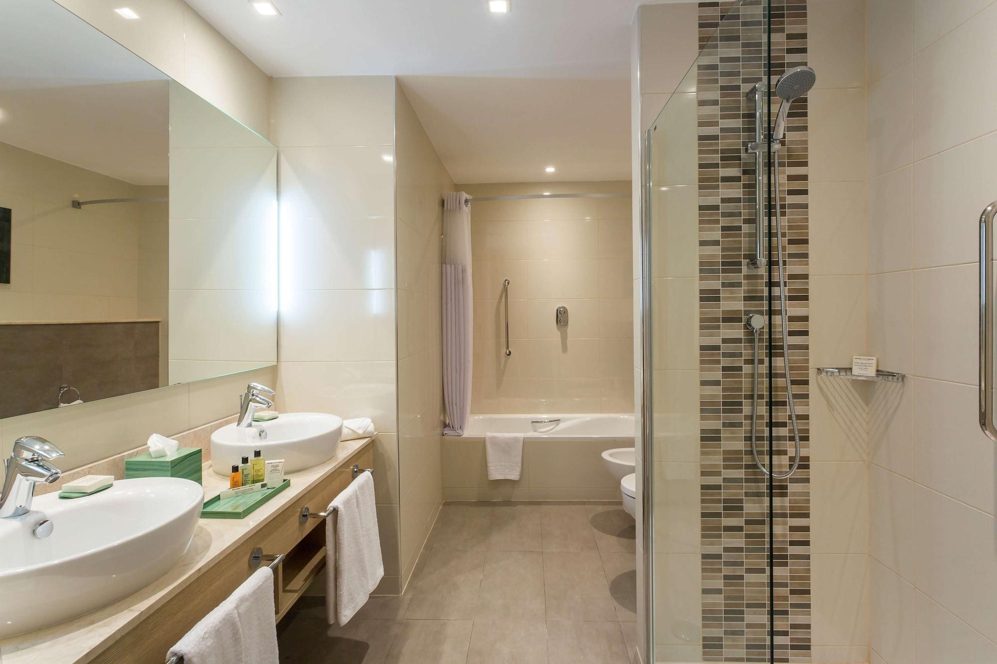 غرفة متصلة عائلية بغرفتي نوم، Hilton Garden Inn Tanger City Center 5/5