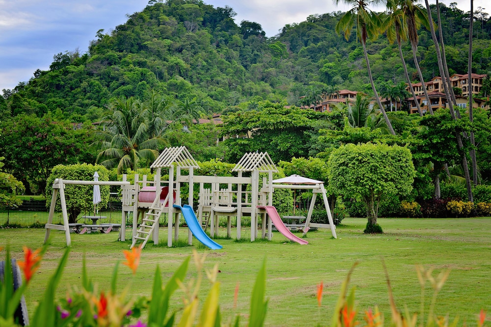 Hrg Condos At Los Suenos 22/50