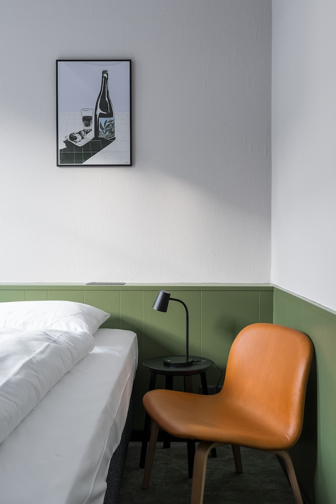 Stern (Hotel und Restaurant STERN Luzern) 33/50