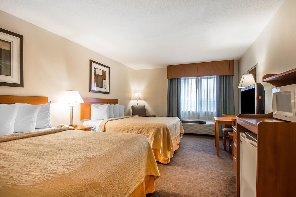 Quality Inn Morris I-80 17/45