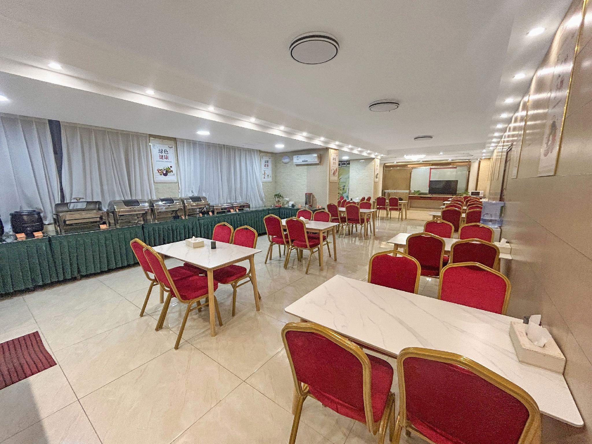 Vienna Hotel (Huizhou Huiyang Danshui) 37/40