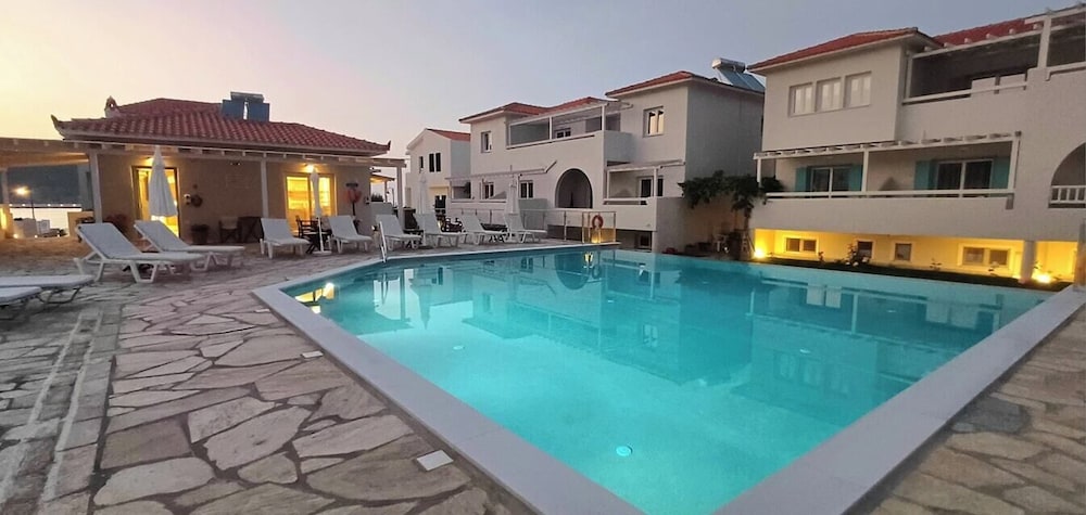 SUNRISE VILLAGE 53/64