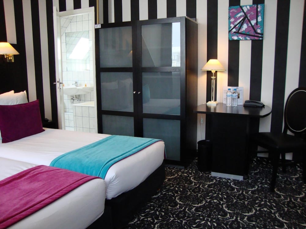 Hotel Peyris Opera 35/71