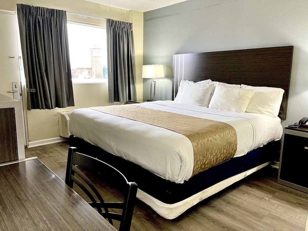 Red Carpet Inn &amp; Suites 22/30